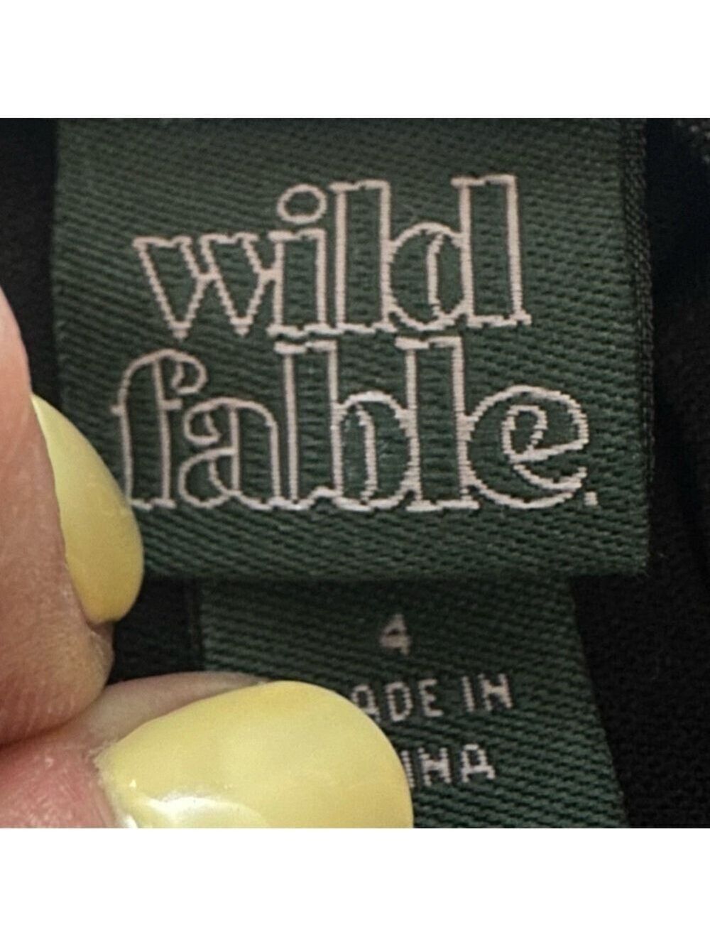 ✨ WILD FABLE 🌟 Women’s Side Slit Stretch Mini Skirt 👗 – Size 4 ✨ - Picture 8 of 11